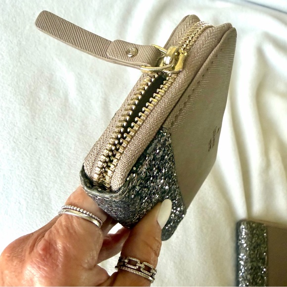 Kate Spade New York Neda Glitter Greta Court Cityscape Wallet taupe and silver - Picture 5 of 11